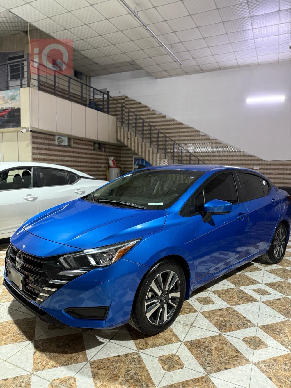 نيسان فيرسا